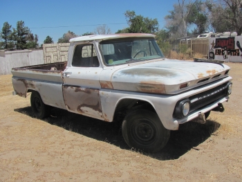 Junk Chevrolet Pick Up Truck to Sell to Junk Yard
